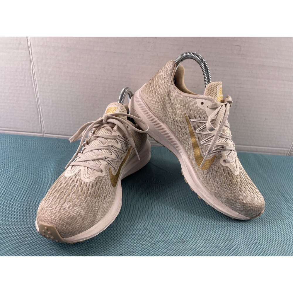 Nike Air Zoom Winflo 5 Womens 6 Running Shoes Beige Gold AA7414-008 Trainers